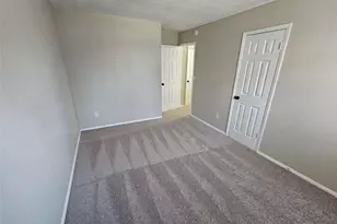 1037 Forest Path, Stone Mountain, GA 30088 - Photo 19