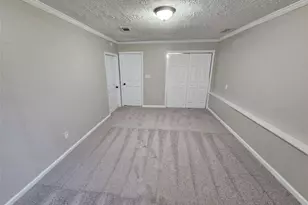 1037 Forest Path, Stone Mountain, GA 30088 - Photo 11