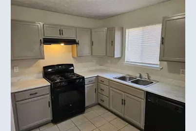 1037 Forest Path, Stone Mountain, GA 30088 - Photo 9