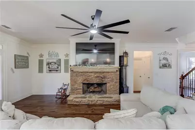 1211 Sterling Lake Drive, Jefferson, GA 30549 - Photo 13