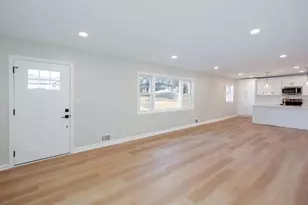 12 Peachtree Cir SE, Marietta, GA 30060 - Photo 7