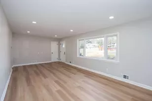 12 Peachtree Cir SE, Marietta, GA 30060 - Photo 9