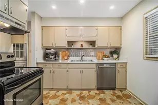 4217 Theresa Ct, Tucker, GA 30084 - Photo 5