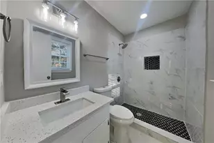 1176 Golden Cir SW, Lilburn, GA 30047 - Photo 9