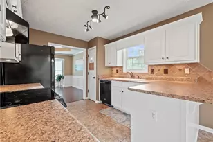 1580 Huntington Hill Trace, Buford, GA 30519 - Photo 17