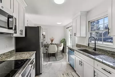 1286 Robin Road NE, Conyers, GA 30012 - Photo 9