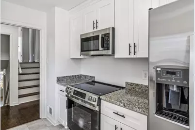 1286 Robin Road NE, Conyers, GA 30012 - Photo 13