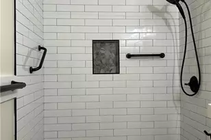 2479 Peachtree Rd NE, Atlanta, GA 30305 - Photo 13