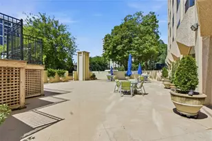 2479 Peachtree Rd NE, Atlanta, GA 30305 - Photo 41