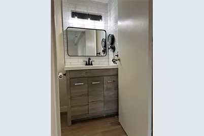 2479 Peachtree Road NE #317, Atlanta, GA 30305 - Photo 15
