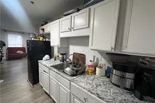 328 NE Roosevelt Circle, Marietta, GA 30060 - Photo 7