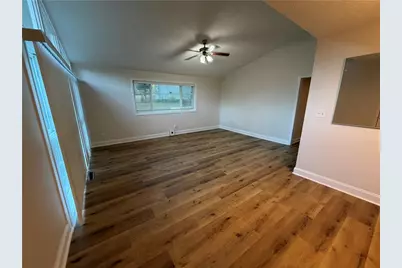 2764 Plantation Drive, East Point, GA 30344 - Photo 5