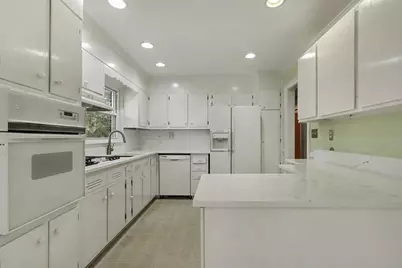 2524 Asbury Court, Decatur, GA 30033 - Photo 13