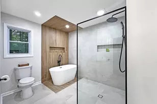 3741 Northpoint Dr, Marietta, GA 30062 - Photo 5