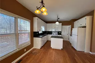 2550 Wellsley Ln, Cumming, GA 30041 - Photo 7