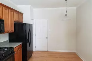 13356 Marrywood Ct, Alpharetta, GA 30004 - Photo 9