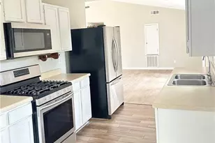 93 Hartley Woods Dr NE, Kennesaw, GA 30144 - Photo 5