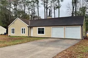 93 Hartley Woods Dr NE, Kennesaw, GA 30144 - Photo 1