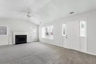 5781 Creekside Dr, Rex, GA 30273 - Photo 5