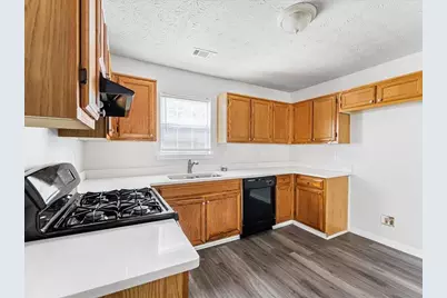 5781 Creekside Drive, Rex, GA 30273 - Photo 9