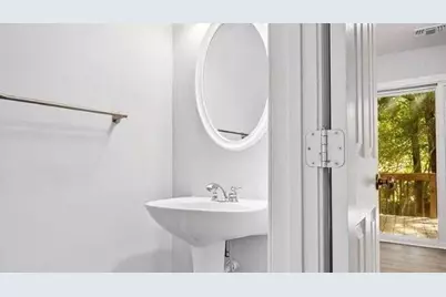 558 Manning Road SW, Marietta, GA 30064 - Photo 5