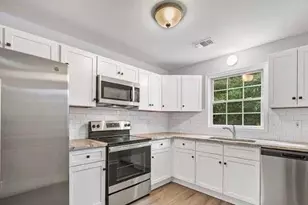 558 Manning Rd SW, Marietta, GA 30064 - Photo 9