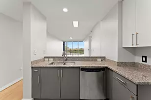 3338 Peachtree Rd NE, Atlanta, GA 30326 - Photo 13