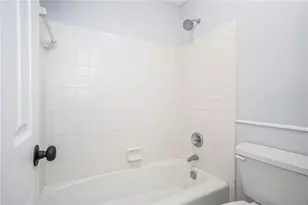 2161 Wellington Cir, Lithonia, GA 30058 - Photo 17