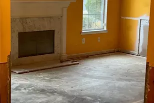 5933 Trent Walk Dr, Lithonia, GA 30038 - Photo 3