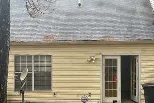 5933 Trent Walk Dr, Lithonia, GA 30038 - Photo 9