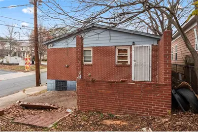 722 Cameron M Alexander Boulevard NW, Atlanta, GA 30318 - Photo 17