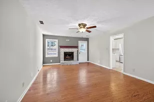1362 Daniel Ln, Lawrenceville, GA 30046 - Photo 9
