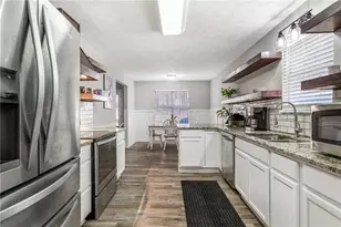 5051 Cliff Top Dr, Loganville, GA 30052 - Photo 15