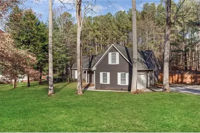 5051 Cliff Top Drive, Loganville, GA 30052 - Photo 1