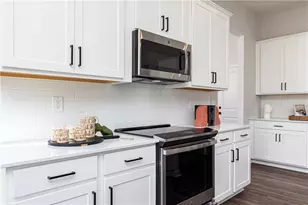 4049 Annsbury Ct, Lilburn, GA 30047 - Photo 15