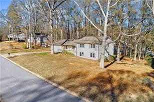 24 Stone Mill Ln NW, Marietta, GA 30064 - Photo 3