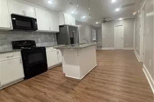 1068 Mill St, Gainesville, GA 30501 - Photo 9