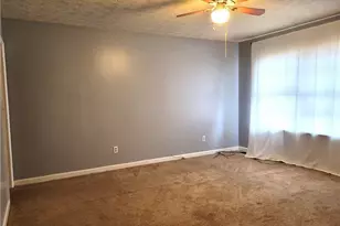 9103 Raven Dr, Jonesboro, GA 30238 - Photo 5