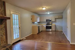 9103 Raven Dr, Jonesboro, GA 30238 - Photo 3
