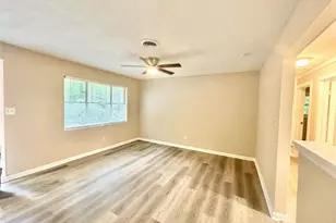 6454 Raymond Dr, Union City, GA 30291 - Photo 3