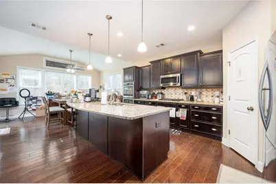 2020 Youngstown Place, Powder Springs, GA 30127 - Photo 11