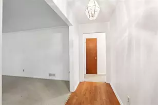 742 Verde Dr, Riverdale, GA 30274 - Photo 5