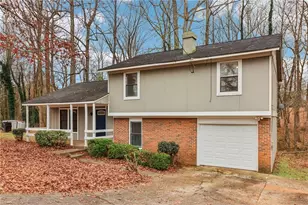 4173 Alicia Ct, Ellenwood, GA 30294 - Photo 5