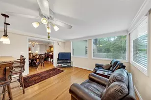 30 Chaumont Square NW, Atlanta, GA 30327 - Photo 13