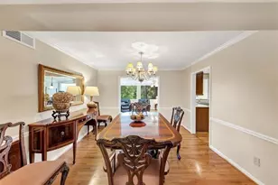 30 Chaumont Square NW, Atlanta, GA 30327 - Photo 9