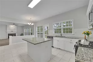 11420 Crossington Rd, Alpharetta, GA 30005 - Photo 15