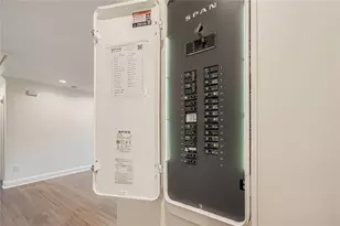 1688 Oak Knoll Cir SE, Atlanta, GA 30315 - Photo 29