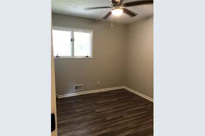 409 Shamrock Drive, Monroe, GA 30655 - Photo 9