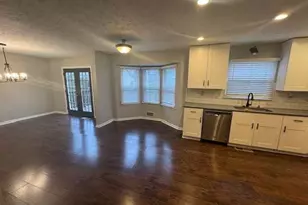 1129 Guernsey Dr, Lawrenceville, GA 30043 - Photo 9