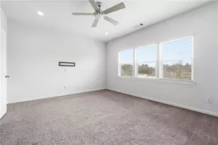 5425 Mirror Lake Dr, Cumming, GA 30028 - Photo 37